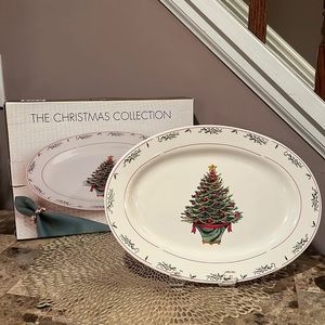 The Christmas Collection Oval Platter